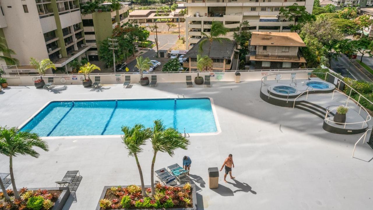 Waikiki Banyan Suites W Free Parking Honolulu Exteriör bild