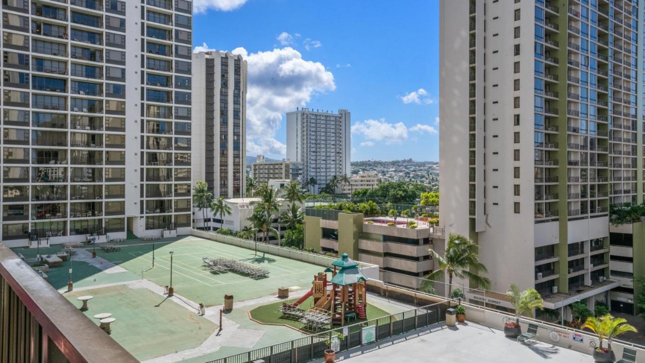 Waikiki Banyan Suites W Free Parking Honolulu Exteriör bild