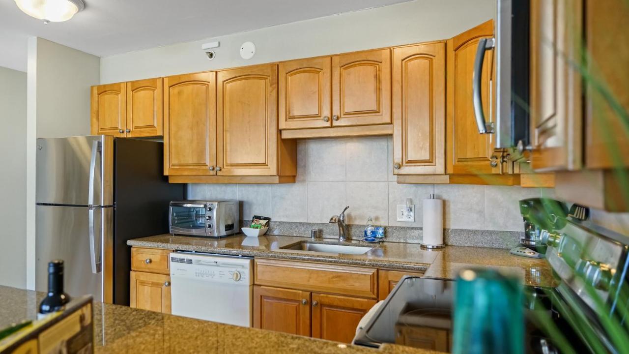 Waikiki Banyan Suites W Free Parking Honolulu Exteriör bild